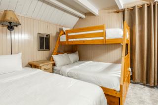 Chalet 10 by Mammoth Mountain Chalets - 2