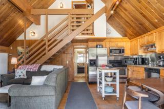 Chalet 07 by Mammoth Mountain Chalets - 8