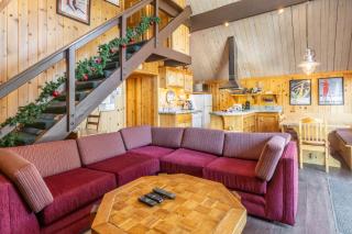 Chalet 17 by Mammoth Mountain Chalets - 7
