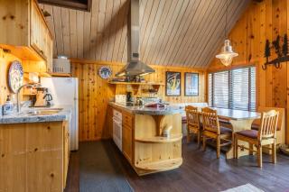 Chalet 17 by Mammoth Mountain Chalets - 5