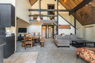 Chalet 16 by Mammoth Mountain Chalets - 7