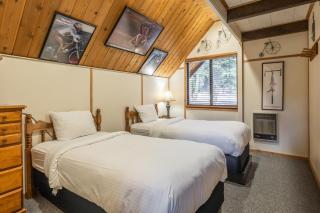 Chalet 04 by Mammoth Mountain Chalets - 4