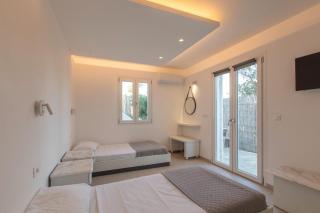 Evagelia's Place - 5