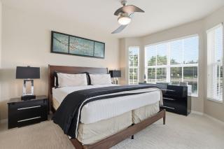 814 - Lake and Fountain View - Chic Furnishings - 8