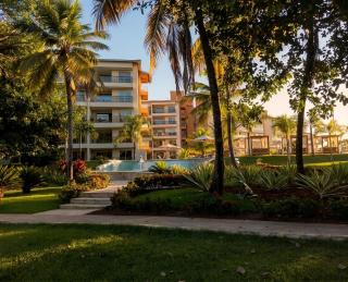 Jardim Interlagos: Piscina e Conforto para 4 - 8