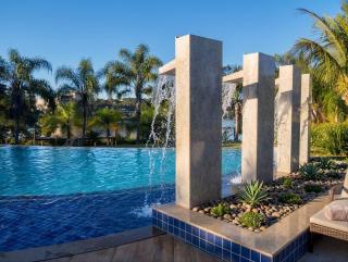 Jardim Interlagos: Piscina e Conforto para 4 - 1