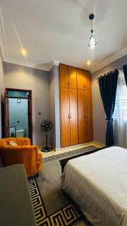 A home away with unlimited Wifi - 5