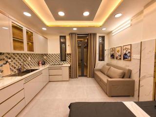 Modern 2BR Apartment and Sofa Bed in the Heart of Saigon - 7