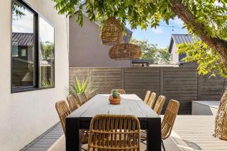 Villa Sleeps 14 Pool Movies Games Mins from Downtown - 6