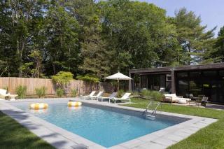 Bay Beach House - New Pool Hot Tub & Bikes - 0