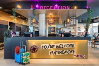 Moxy Hamburg Altona - 3
