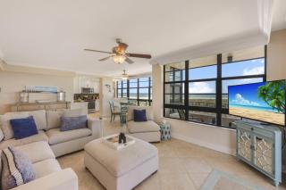 Beachfront condo with pool and dazzling ocean view - 5