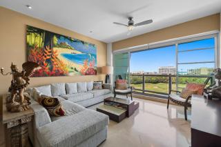 Luxury Beach Condo with Resort Access Vidanta - 4