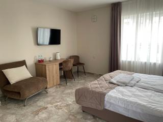 Hiking&Ski Hotel - 2