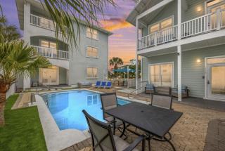 The Sand Dollar - 1 Block to Beach - Pool Access - 5