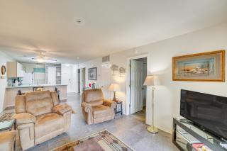 Screened Porch + Water Views: Branson Condo! - 7