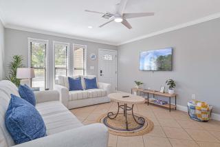 1 Mile to the beach! Clean 2 Bedroom Cozy Duplex! - 0