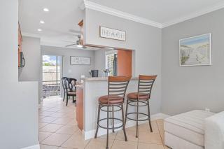 1 Mile to the beach! Clean 2 Bedroom Cozy Duplex! - 2