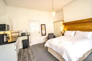 K Suites - Wellesley Road 1 - 5