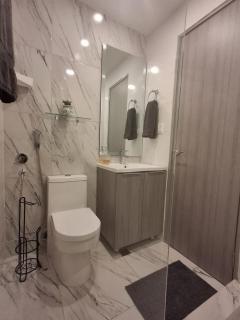 Modern Apt at The Sands - Ocean View, Pool,Gym - 5