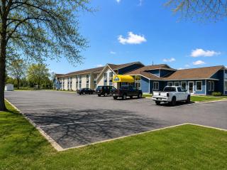 Days Inn by Wyndham Hinckley - 7