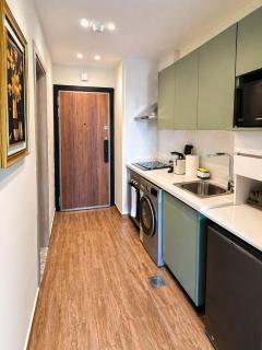 Cozy studio apartment at Harmonia residence 6 minutes from the airport - 8