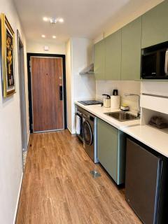Cozy studio apartment at Harmonia residence 6 minutes from the airport - 6