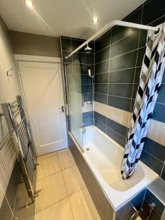 10 min walk to York Minster & Station - 3