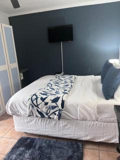 3 bedroom self catering @ Lelapa La Baphogole - 7