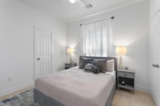 Stylish 3 Bedroom Rental - Just Minutes from Dowtown Houston - 1