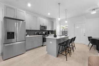 Stylish 3 Bedroom Rental - Just Minutes from Dowtown Houston - 7