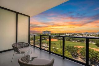 Miami Beach Condo - Rooftop Pool & Steps to Beach - 0