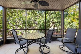 #111 Sanibel Moorings Gulf Front - 8