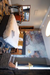 Keavan's Port Hotel, Dublin - 9