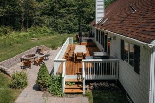 Clancy House - Cedar Hot Tub Sleeps 10 - 4