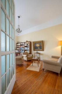 1930's neoclassical apt in the heart of Athens - 8
