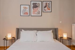 Athenian Classy 2BD Apt next to Metro Panepistimio - 1