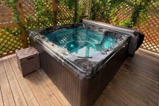 Luxury Group Retreat - Pool, Hot Tub, EV Station - 8