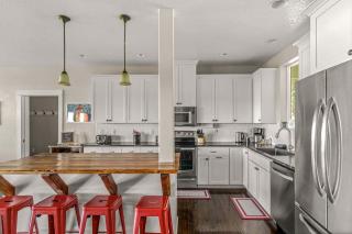 The Perch - Eola Hills Pet Friendly w Hot tub - 9
