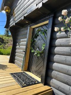 Stabbur Steinbekken, back to basic primitive overnight, no shower, shared toilet - 1