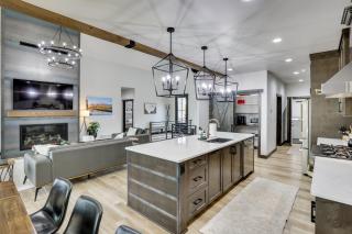 Luxurious Lead Vacation Rental w/ Private Hot Tub! - 4