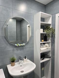 Sea & City Charm - Stylish Studio near Beach & Boulevard - 8