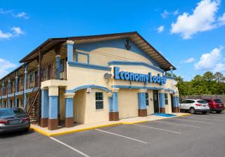 Economy Lodge by Hotel O Texas City - 9