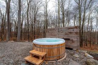 Fern Hollow - Stone Fireplace Hot Tub & Fire Pit - 8