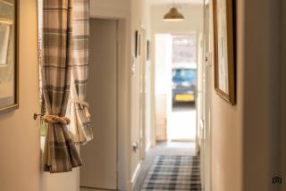 Historic Cottage Escape with free parking - 10 mins to St Andrews I 5 mins to Dundee I 5 mins to Tentsmuir Forest and Beach - 3