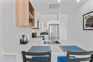 AL313 -Resort Pool-Beach Tennis court- 2BR condo-Close to Palm Beach - 1
