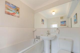 4 Bed in Ilfracombe oc-crofil - 1