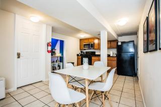 Walk to Train l Near attractions and ORD l Free Parking l Patio - 1