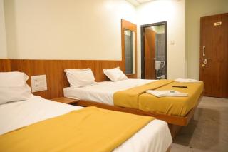 Hotel Sumeet Palace - 6