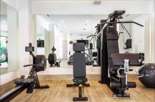 Quiet & Luxurious Apartment with the Best Location - 2